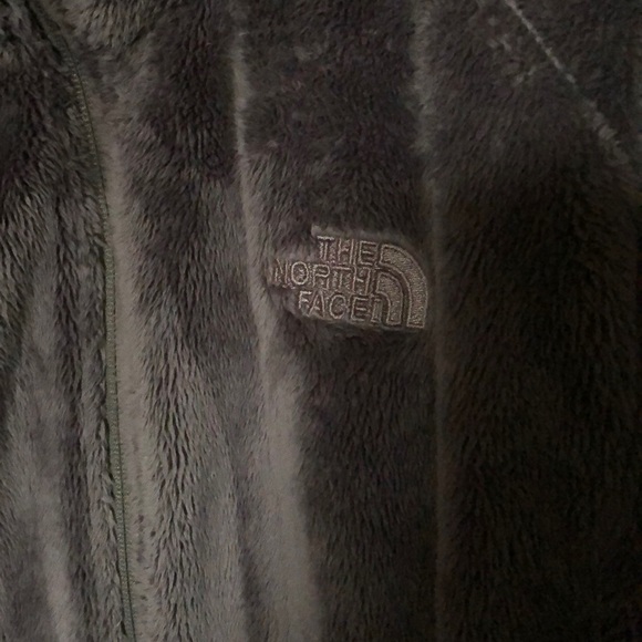 Fuzzy Northface - Picture 2 of 4